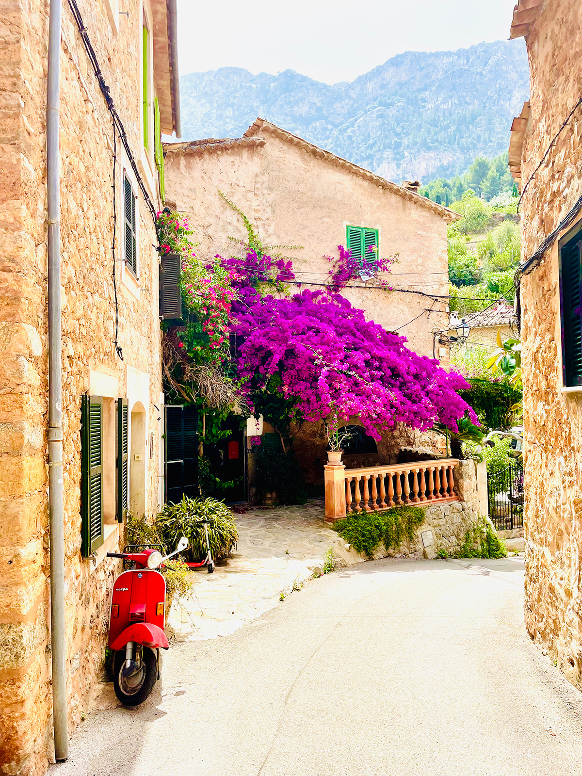 Deia een prachtig dorpje we we bezochten tijdens onze roadtrip in Mallorca