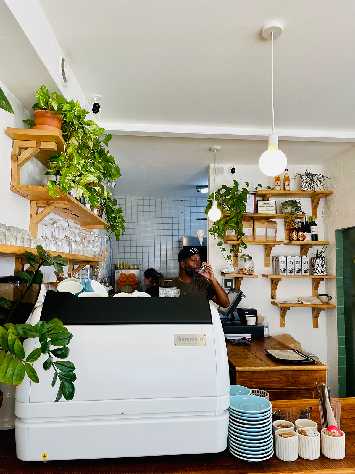 Cafe Heim biedt lekker eten, een hofspot in Lissabon 